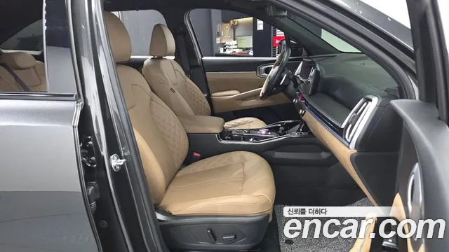 Kia Sorento Новый Sorento 4 поколение Бензин 2.5T 2WD — Фото автомобиля 10