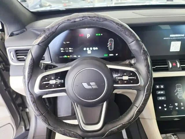 Li Auto ONE — Фото автомобиля 10