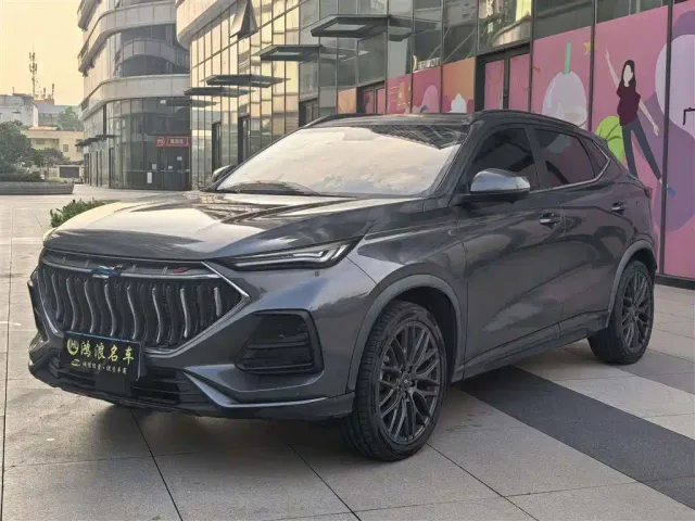 Фотография автомобиля — Changan Oushang X5