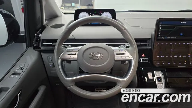 Hyundai Staria Staria 4WD Lounge 9 мест — Фото автомобиля 13