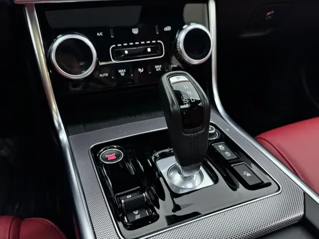 Jaguar XEL — Фото автомобиля 15