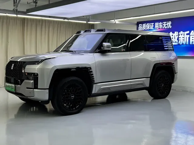 Фотография автомобиля — BYD U8