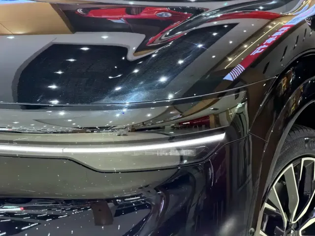 ZEEKR Zeekr 7X 2025 100kWh Long Range RWD Smart Driving Edition — Фото автомобиля 3