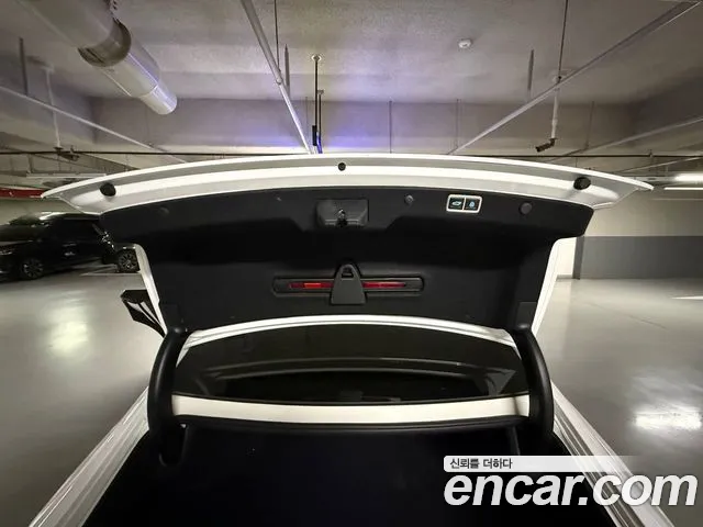 Hyundai Grandeur Grandeur (GN7) 2.5 Бензин 2WD — Фото автомобиля 15