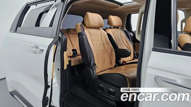 Kia Canival Carnival 4 поколение Бензин 7 мест Signature — Фото автомобиля 21