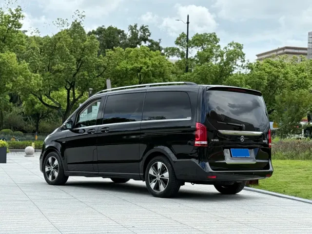 Mercedes-Benz V-Class — Фото автомобиля 5