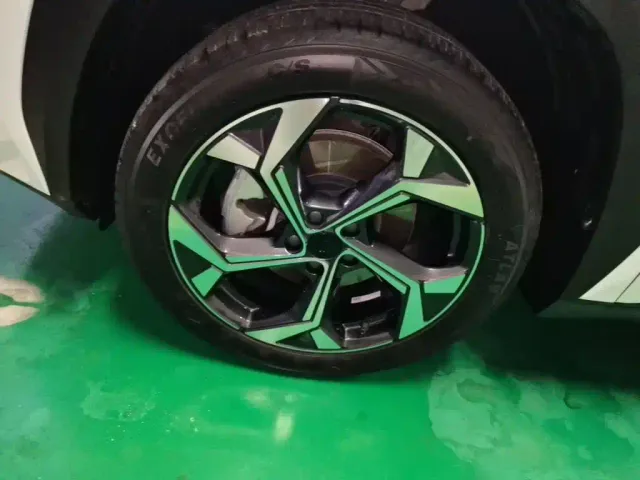 Geely Boyue L — Фото автомобиля 22