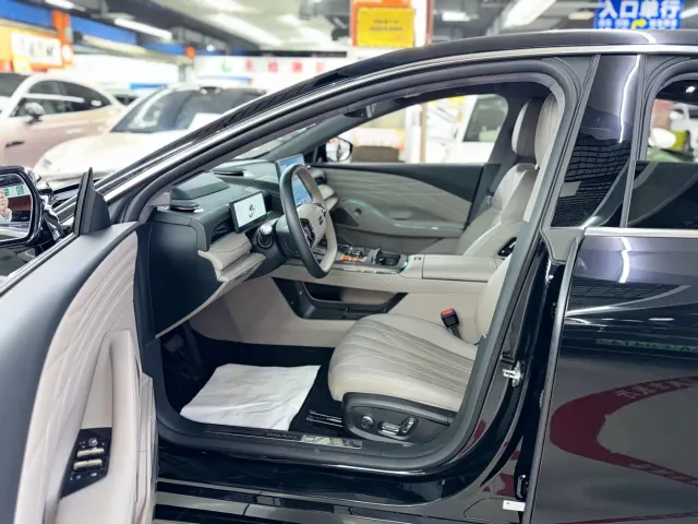 Geely Galaxy Xingyao 8 — Фото автомобиля 6
