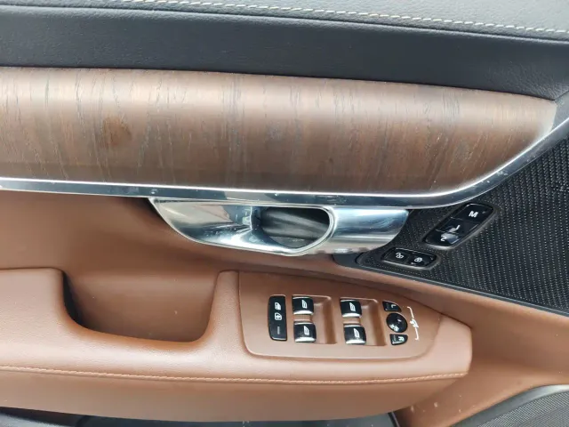 Volvo S90 — Фото автомобиля 15
