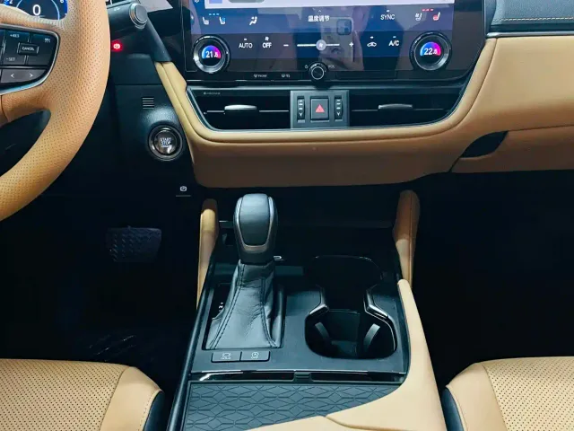 Lexus ES — Фото автомобиля 14