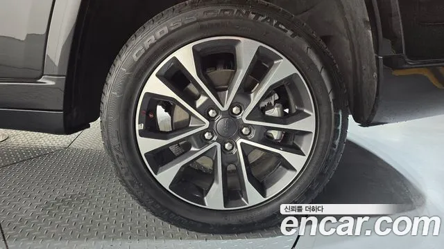 Jeep Cherokee Grand Cherokee(WL) L 3.6 Overland — Фото автомобиля 18