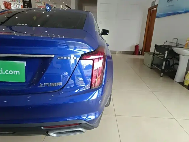 Cadillac CT5 — Фото автомобиля 7