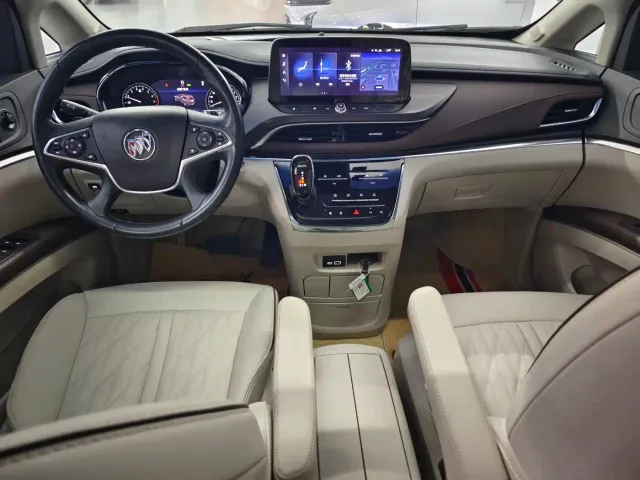 Buick GL8 — Фото автомобиля 14