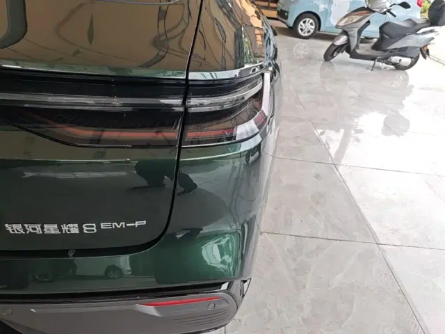 Geely Galaxy Xingyao 8 — Фото автомобиля 7