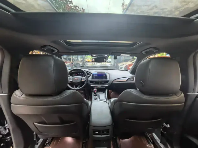 Cadillac CT5 — Фото автомобиля 8