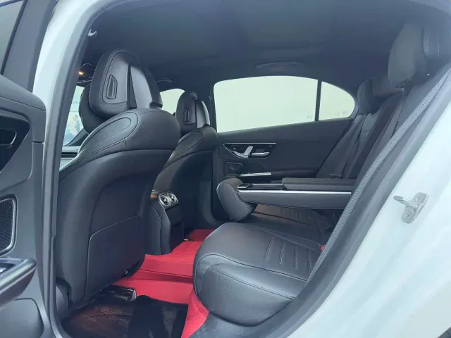 Mercedes-Benz C-Class — Фото автомобиля 11