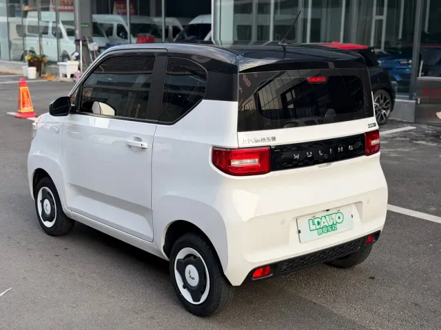 Wuling Hongguang Mini EV — Фото автомобиля 8