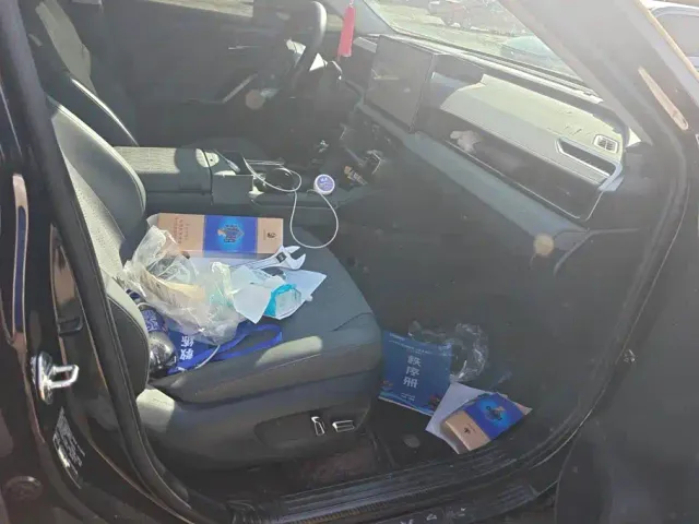 Toyota RAV4 — Фото автомобиля 8