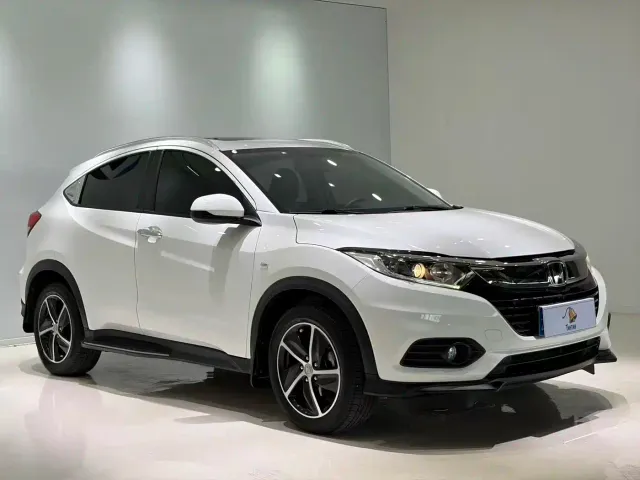 Honda Vezel — Фото автомобиля 3