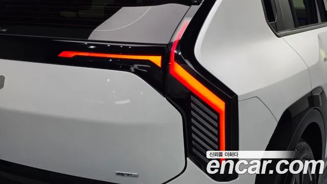 Kia EV3 — Фото автомобиля 8