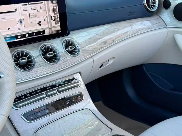 Mercedes-Benz E-Class — Фото автомобиля 8
