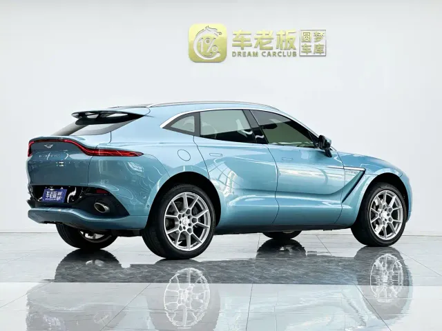 Aston Martin DBX — Фото автомобиля 4