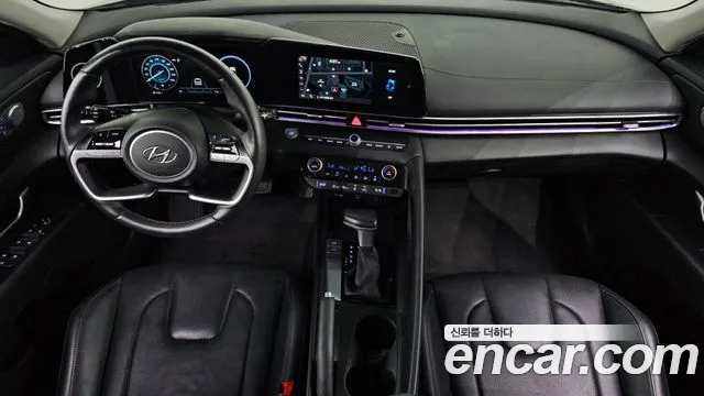 Hyundai AVANTE Avante (CN7) — Фото автомобиля 4