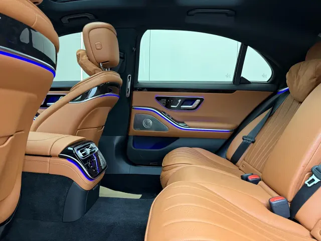 Mercedes-Benz S-Class — Фото автомобиля 11