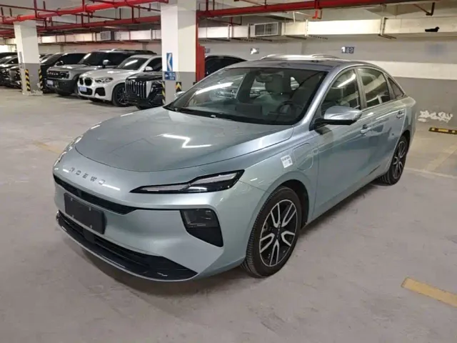 Фотография автомобиля — Roewe D6