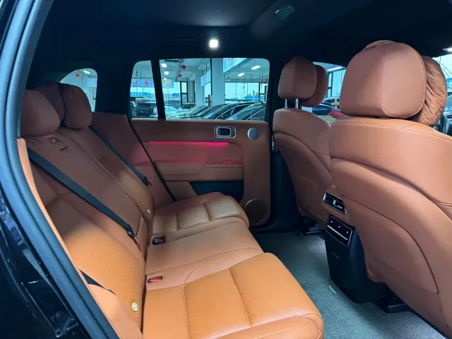 Li Auto L7 — Фото автомобиля 9