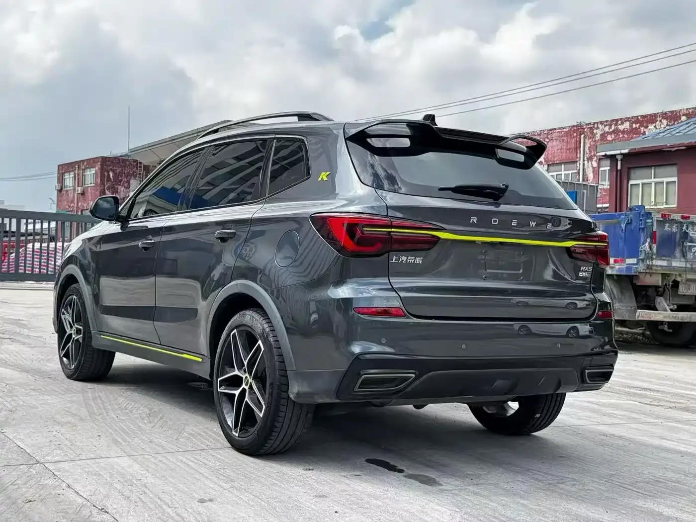 Roewe Roewe RX5 2023 PLUS 330TGI Automatic Trend-leading Smart Premium Edition — Фото автомобиля 7