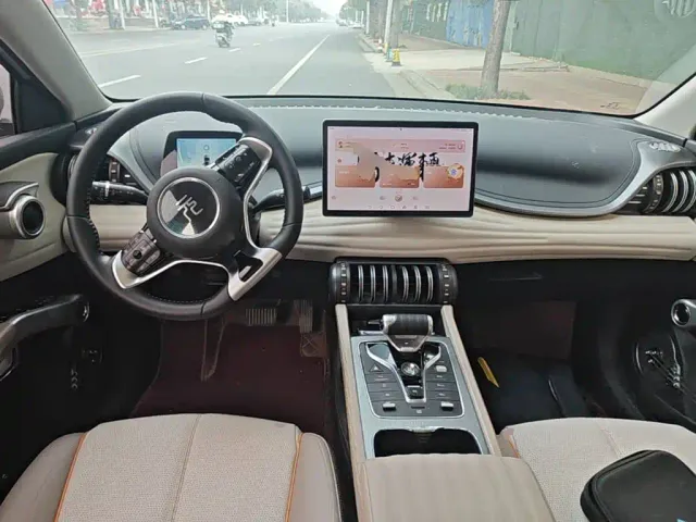 BYD Yuan PLUS — Фото автомобиля 9