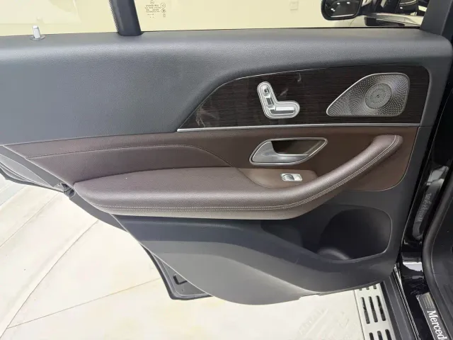 Mercedes-Benz GLE-Class — Фото автомобиля 14