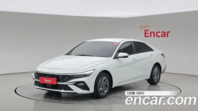 Фотография автомобиля — Hyundai Avante CN7