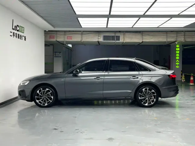 Audi A4L — Фото автомобиля 7