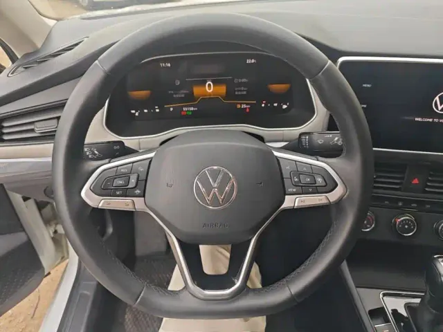 Volkswagen Bora — Фото автомобиля 10