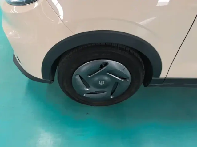Leapmotor T03 — Фото автомобиля 22