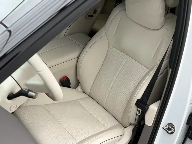 Li Auto i6 — Фото автомобиля 24