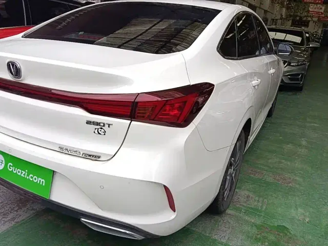 Changan Eado — Фото автомобиля 23