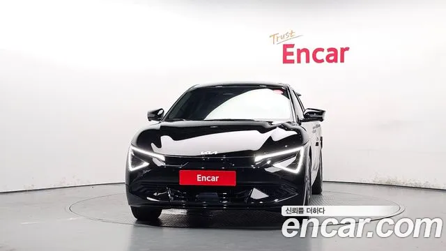 Kia EV6 — Фото автомобиля 3