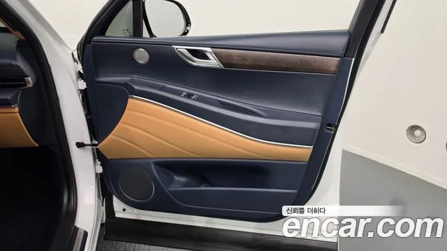 Genesis GV80 — Фото автомобиля 13