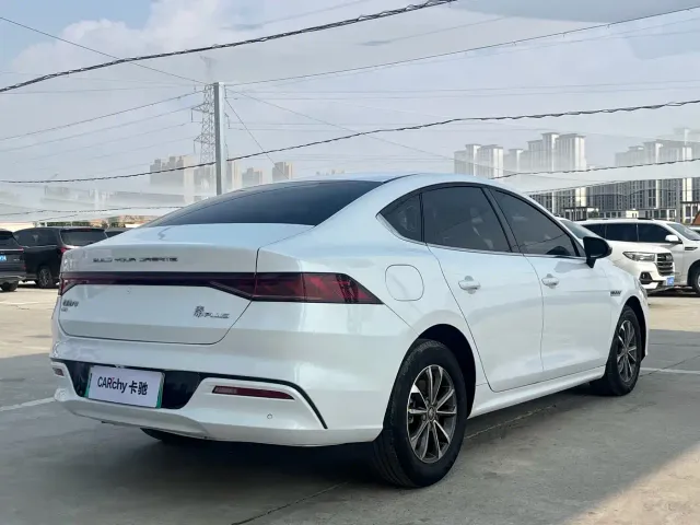 BYD Qin PLUS — Фото автомобиля 4