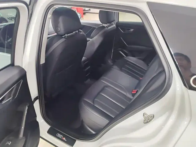 Audi Q2L — Фото автомобиля 16