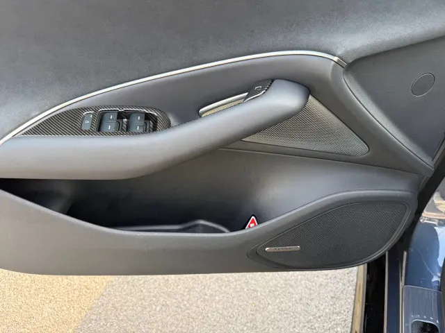 Xiaomi SU7 — Фото автомобиля 4
