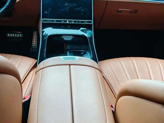 Mercedes-Benz S-Class — Фото автомобиля 10