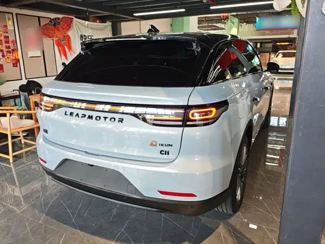 Leapmotor C11 — Фото автомобиля 6