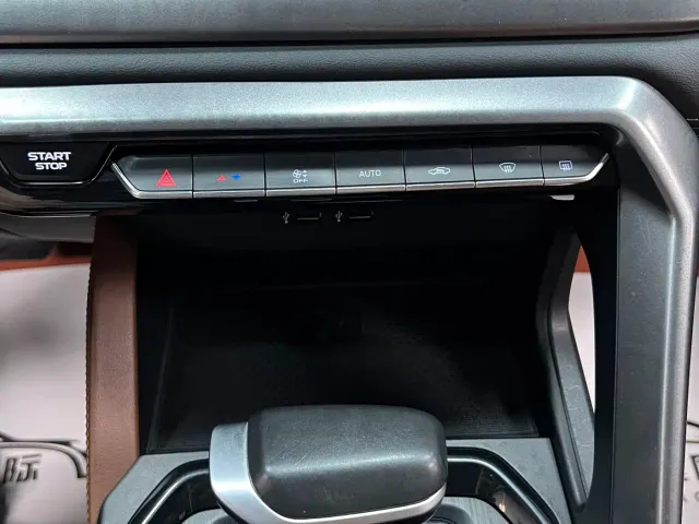 Geely Vision X6 — Фото автомобиля 11