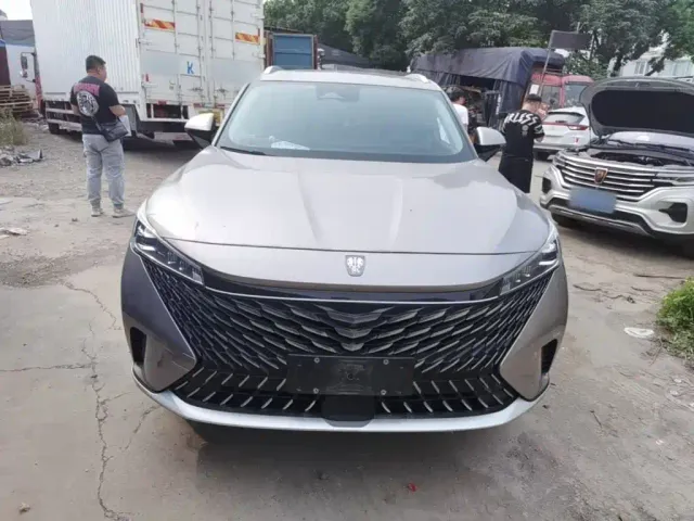Roewe RX5 — Фото автомобиля 2