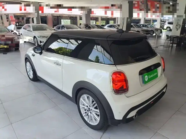 MINI Hatch — Фото автомобиля 4