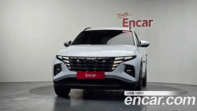 Hyundai Tucson Tucson (NX4) Бензин 1.6 турбо 2WD — Фото автомобиля 3